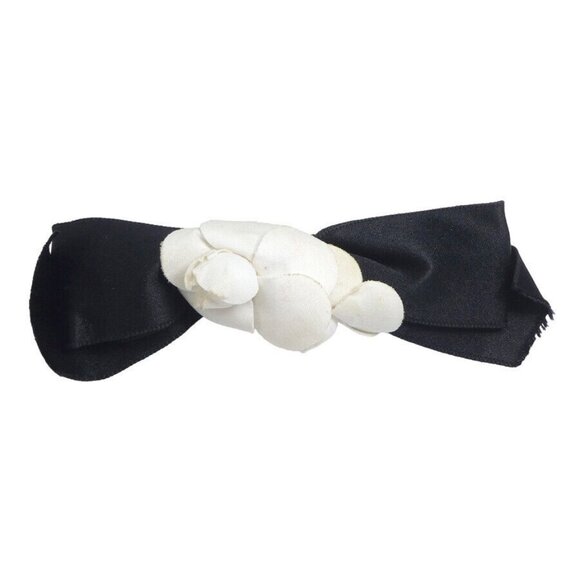 Auth CHANEL Camellia Ribbon Barrette Hair Clip Off White/Black Textile - e58775a - Picture 1 of 7